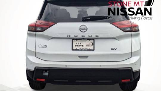 2024 Nissan Rogue sv premium package