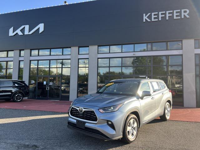 2023 toyota highlander le