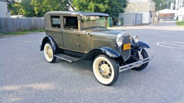 1930 ford model a blindback deluxe sedan