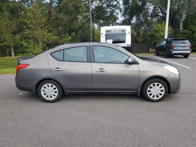 2013 nissan versa 1.6 sv