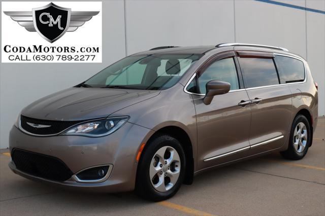 2017 chrysler pacifica touring-l plus