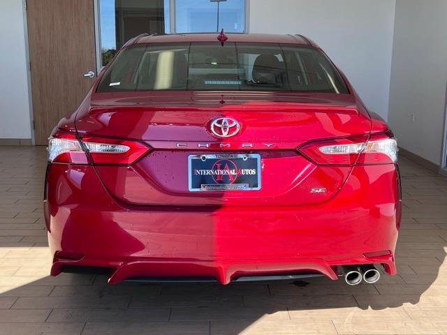2020 toyota camry se