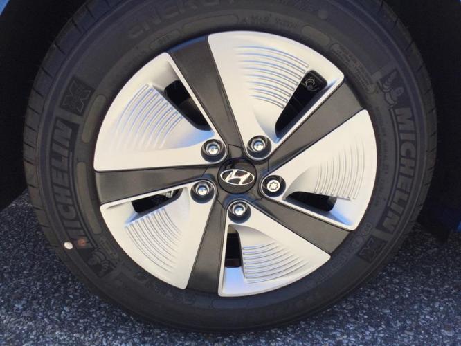 2018 hyundai ioniq hybrid blue blue 4dr hatchback for sale in bow, new hampshire