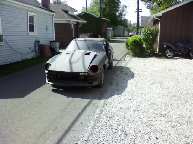 datsun 280z 2+2 parts car **no motor**