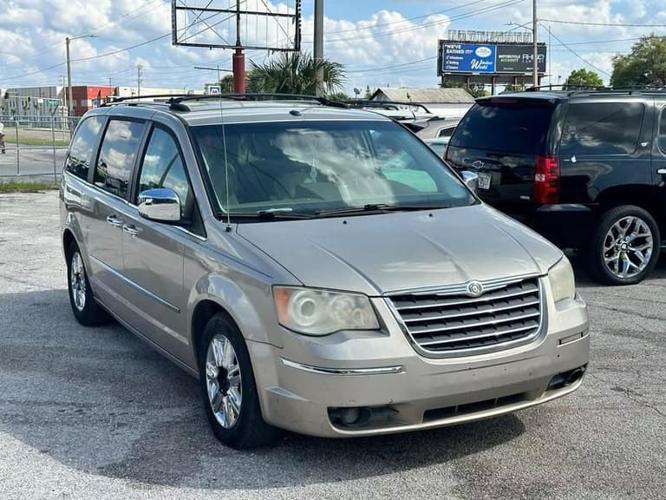 2008 chrysler town & country limited minivan 4d in grenelefe, florida