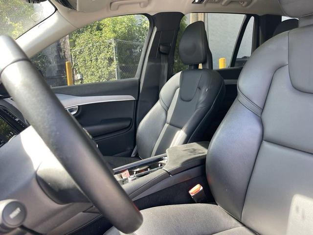2022 volvo xc90 t5 momentum 7 passenger