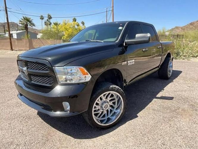 2017 ram 1500 crew cab express pickup 4d 5 1/2 ft in peoria, arizona
