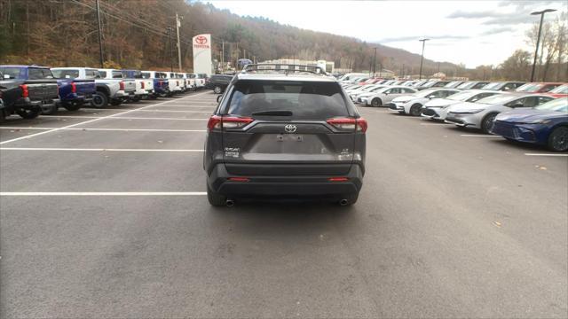 2021 toyota rav4 le