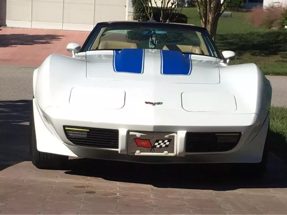 1979 chevrolet corvette coupe white l-82