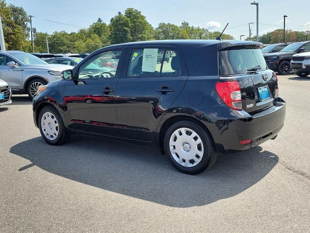 2014 scion xd base