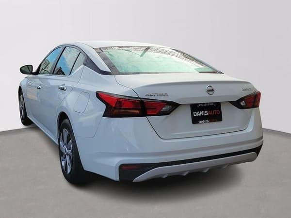 2022 nissan altima in manhattan, new york