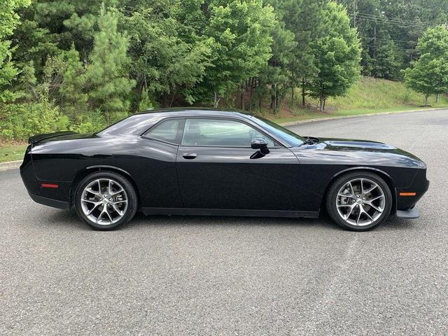 2022 dodge challenger gt