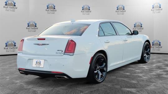 2022 Chrysler 300