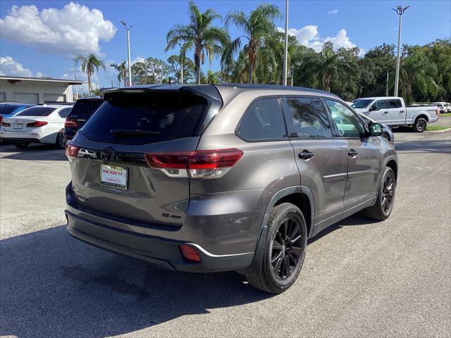2019 toyota highlander se