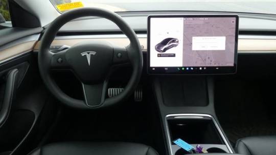2022 Tesla se