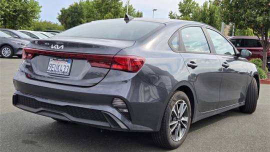 2023 kia forte lxs