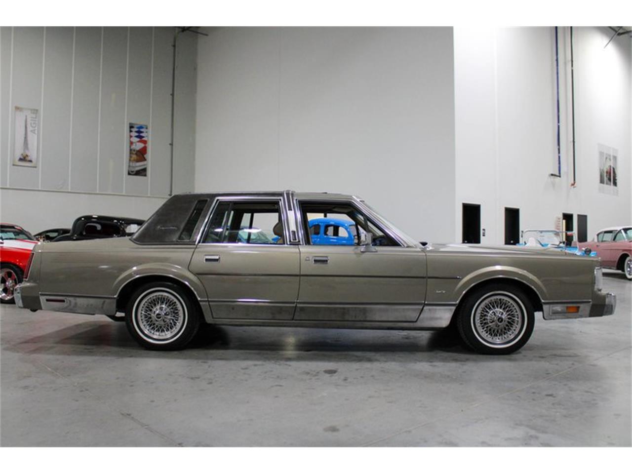 1988 lincoln town car