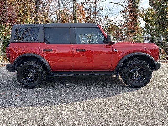 2022 ford bronco black diamond