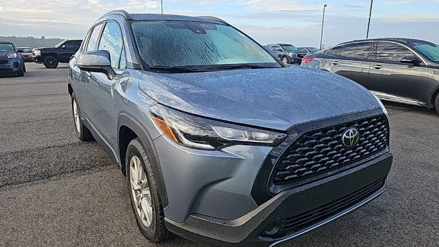 2022 toyota corolla cross le