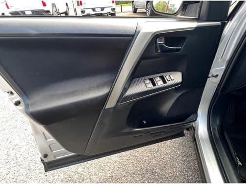2015 toyota rav4 le in cleora, south carolina