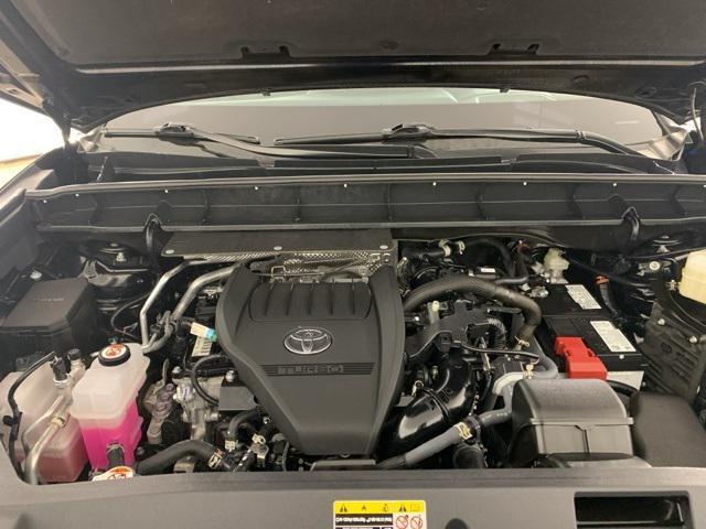 2024 toyota highlander platinum