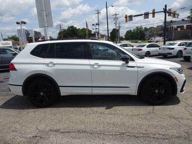 2024 volkswagen tiguan se r-line black