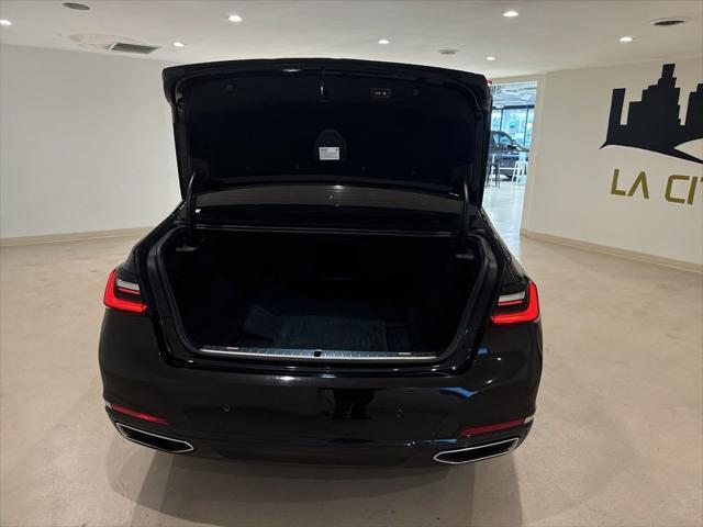 2022 bmw 740 i