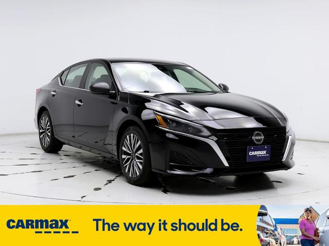 2024 nissan altima sv