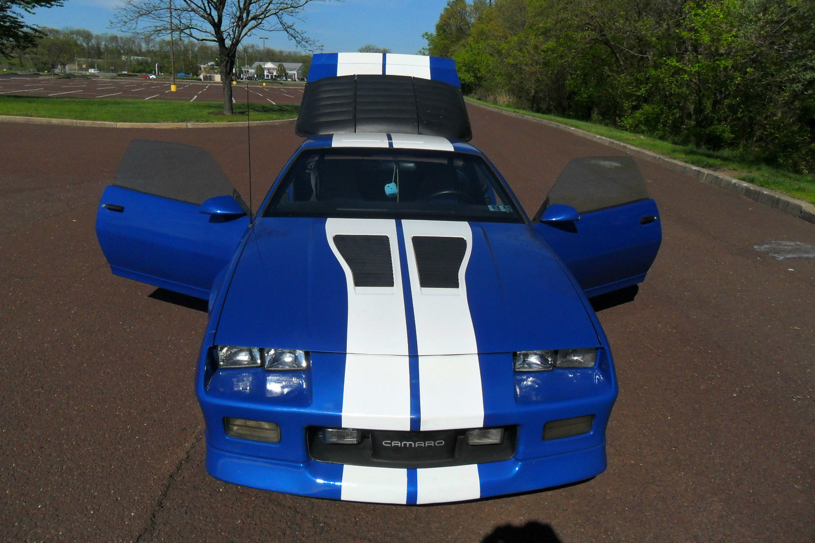 1988 cheverolet camaro iroc z-28-305 tbi (rare 5 speed stick) 68000 org miles