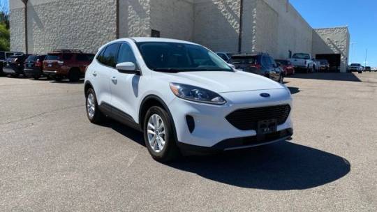 2021 ford escape hybrid se