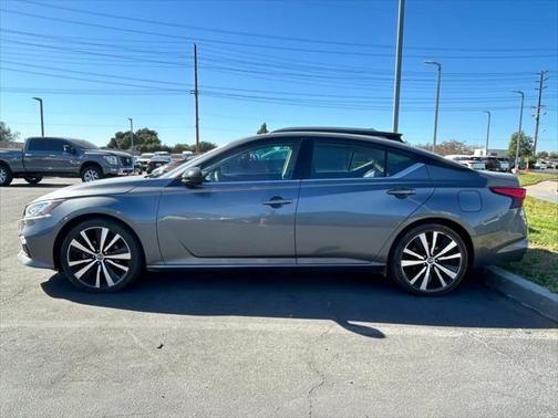 2021 nissan altima