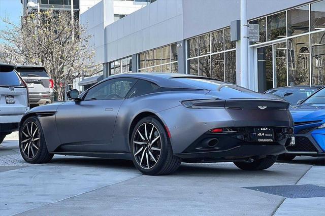 2017 aston martin db11 coupe
