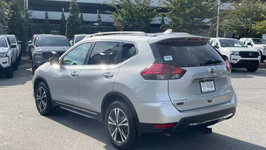 2017 nissan rogue sl