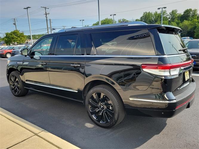 used 2023 lincoln navigator l l reserve