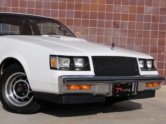 regal turbo t/ grand national w02 blackout pkg! tasteful upgrades!