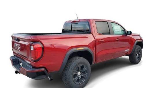 2024 GMC Canyon
