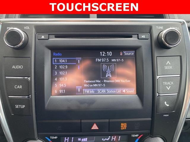 2016 toyota camry hybrid le