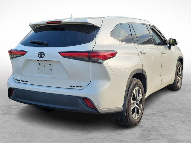 2021 toyota highlander xle