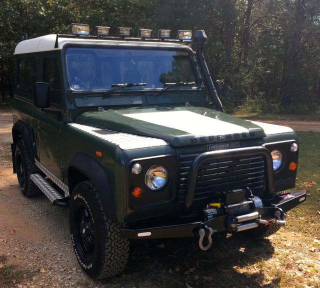 land rover defender 90 - 2.5 turbo diesel - 4x4 off road ready - winch - snorkel