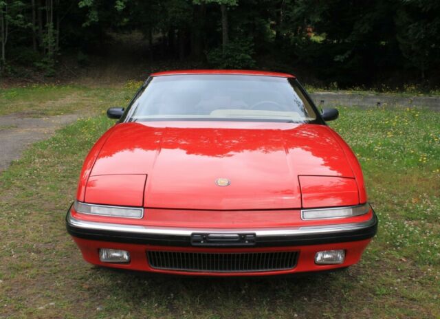 1990 red buick reatta coupe original, superb condition