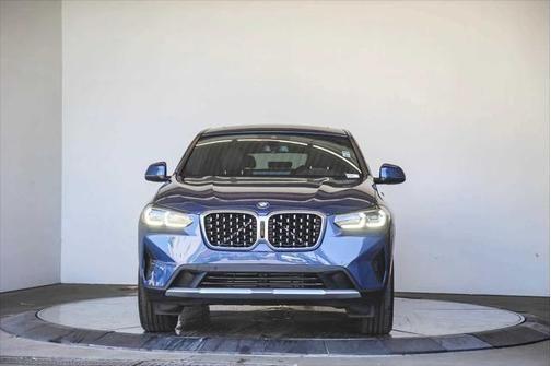 2022 bmw x4