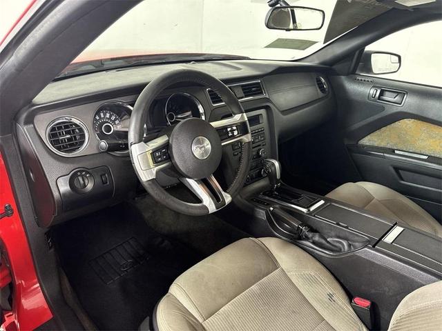2014 ford mustang v6