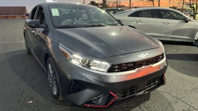 2023 kia forte gt-line