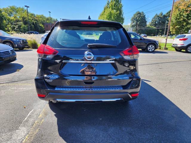 2017 nissan rogue sv