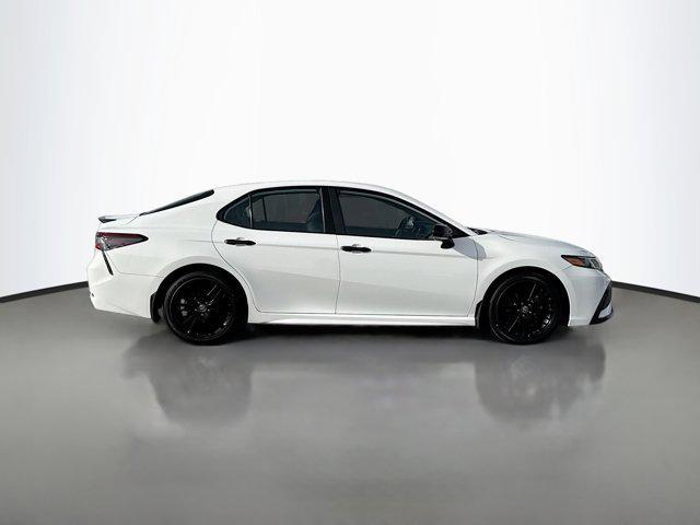 2022 toyota camry nightshade edition hybrid