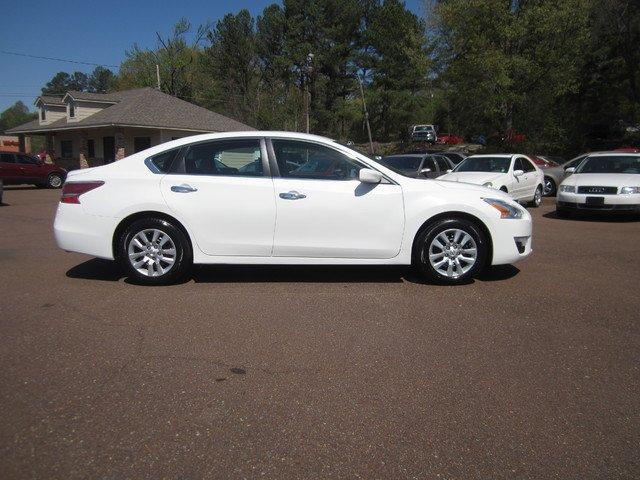 used 2015 nissan altima 2.5 s batesville, ms 38606 for sale in batesville, mississippi