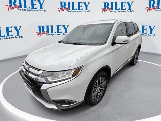 2017 mitsubishi outlander se