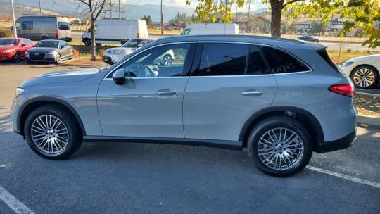 2025 Mercedes-Benz GLC