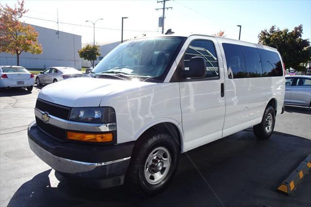 2019 chevrolet express 3500 lt