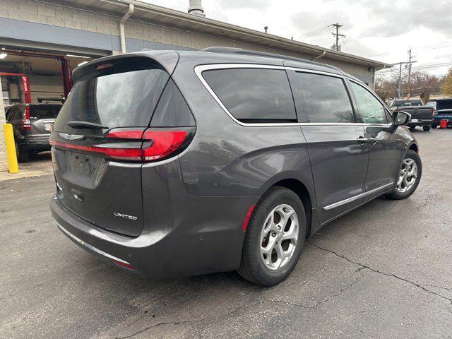 2022 chrysler pacifica limited
